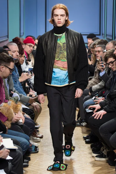 Look 35